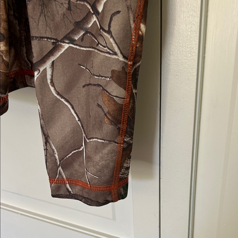 Cabela's Kids Woodland Camo Jacket with Orange Highlights - Picture 5 of 11